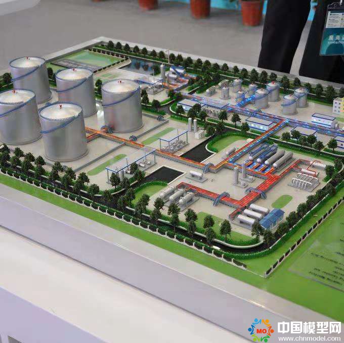 樓盤沙盤模型制作、別墅沙盤模型制作、城市規(guī)劃沙盤制作、建筑模型設(shè)計(jì)制作、工業(yè)模型設(shè)計(jì)制作、數(shù)字多媒體沙盤制作