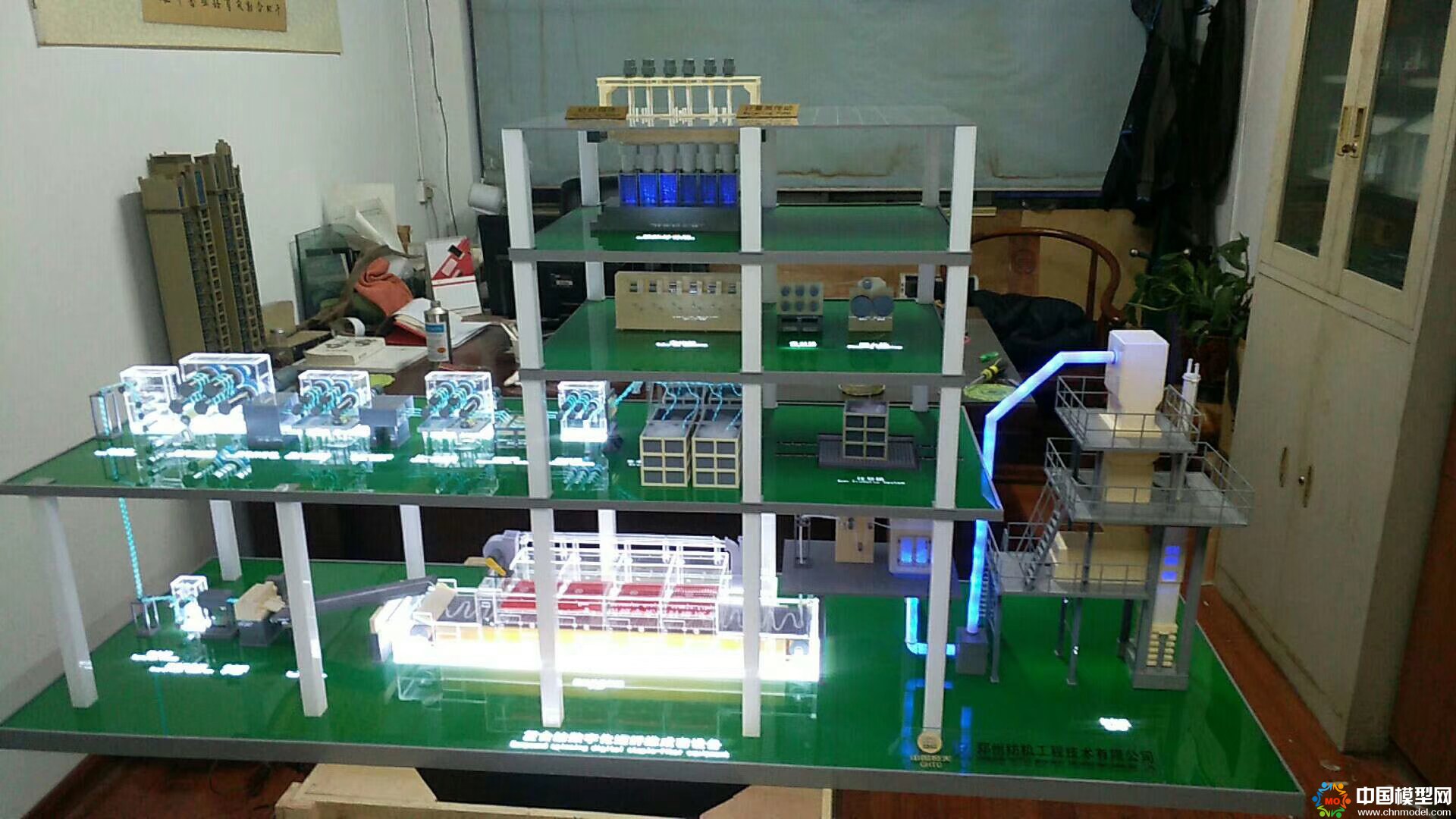 樓盤沙盤模型制作、別墅沙盤模型制作、城市規(guī)劃沙盤制作、建筑模型設(shè)計(jì)制作、工業(yè)模型設(shè)計(jì)制作、數(shù)字多媒體沙盤制作