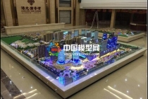 建筑模型是沙盤的一個(gè)部分，沙盤模型內(nèi)容更廣